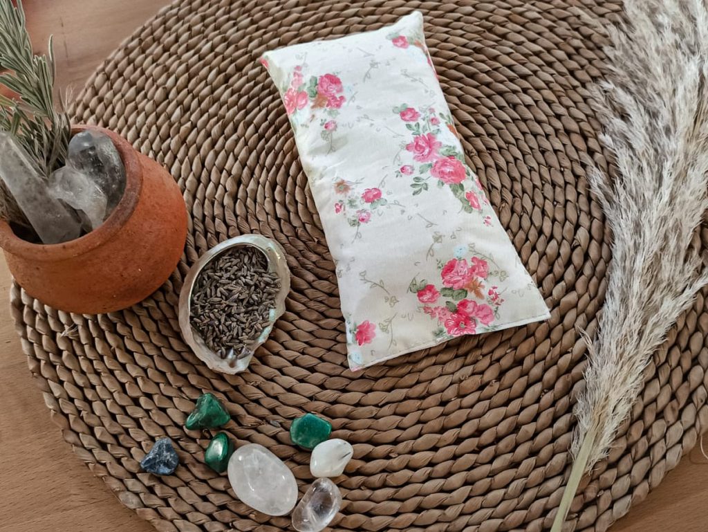 Chillow בד כותנה פרחוני גוון בהיר א Yogachillow