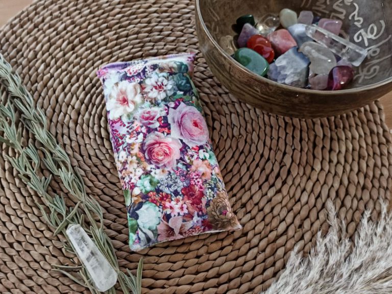 Chillow בד קטיפה פרחוני בגווני ורוד Chillow